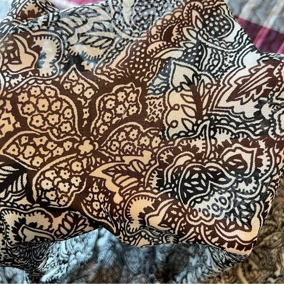 Sheer Whowhatwear Black/ Off White Printed Maxi Dress. Spring. Size XS. - Picture 4 of 8